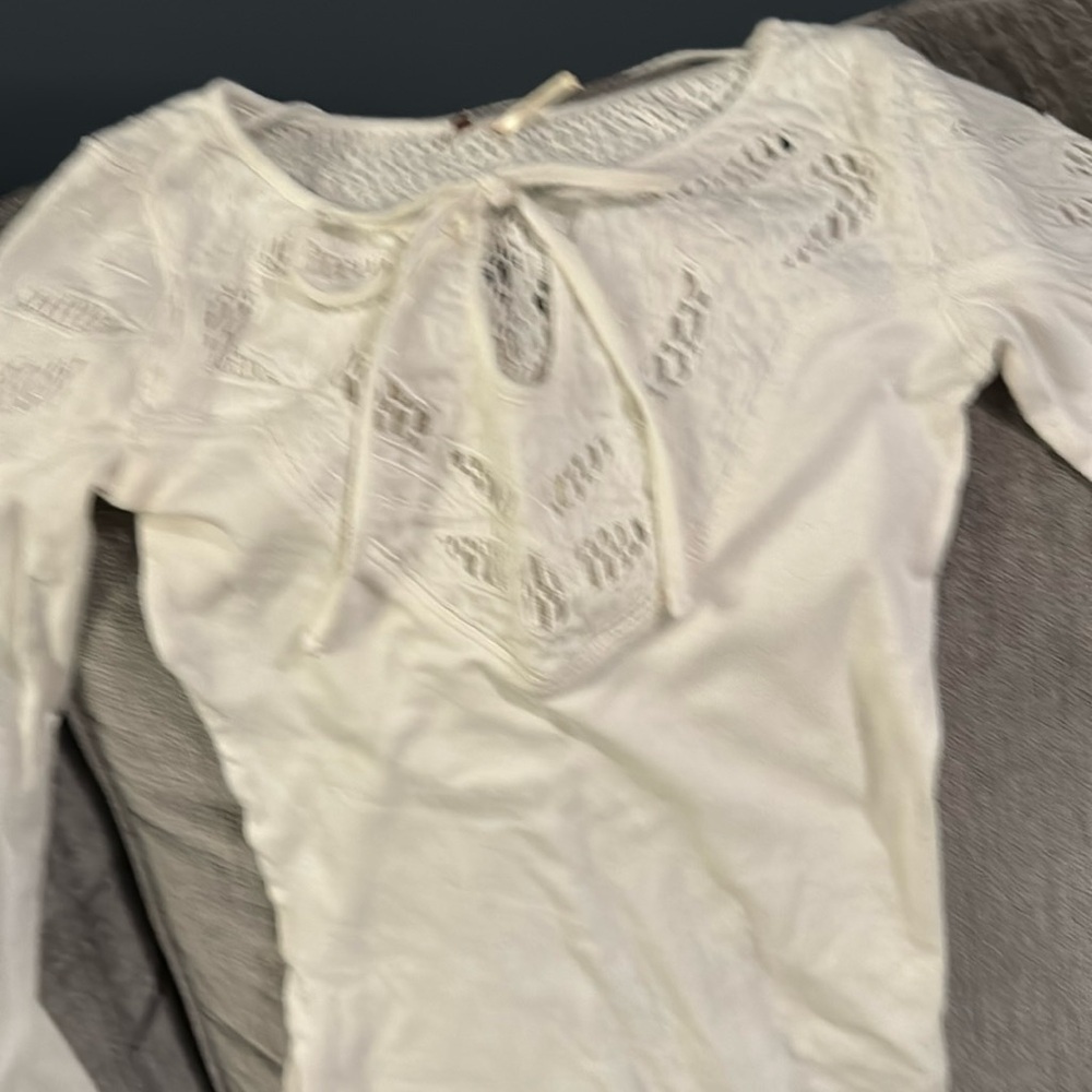 White free people long shirt tight fitting